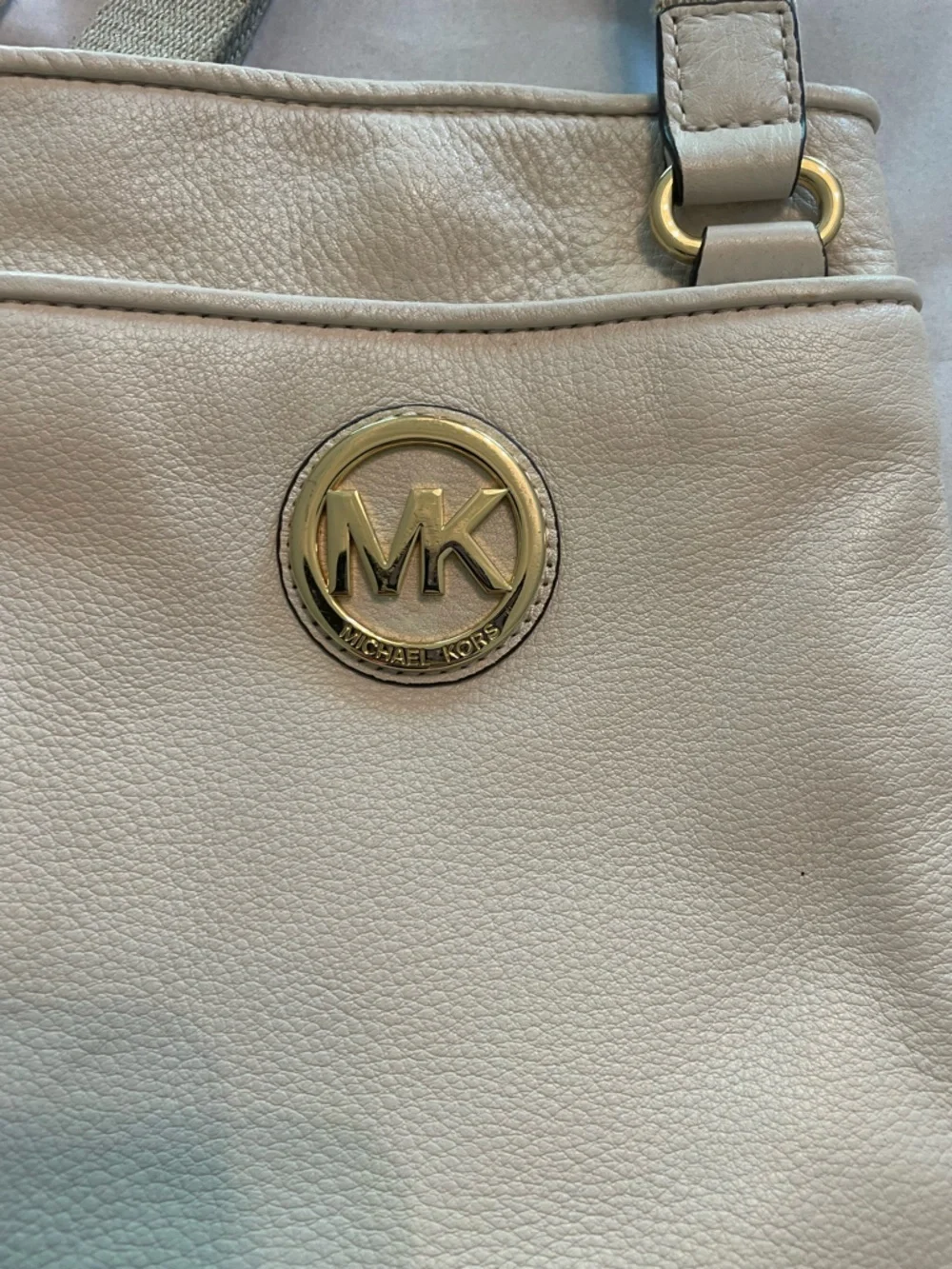 Michael Kors Fulton Pebble Leather Crossbody Bag- Off White Vanilla/Gold Purse